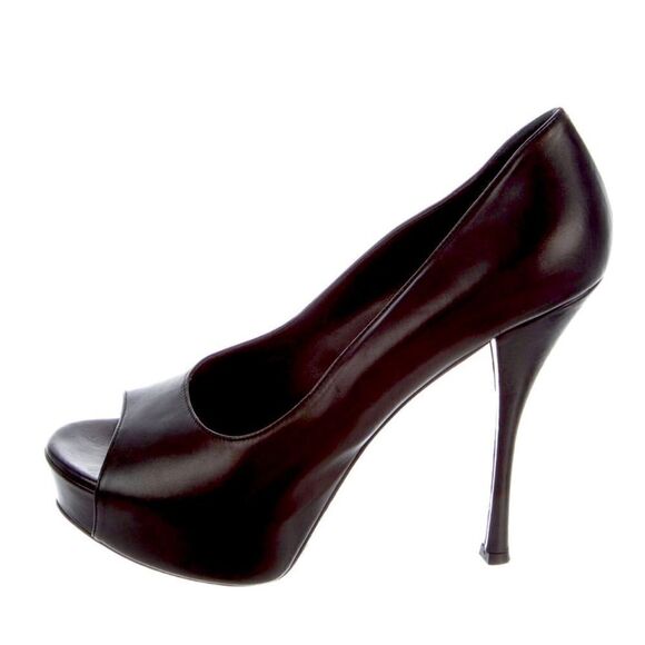 Vera wang pump   - Picture 1 of 5